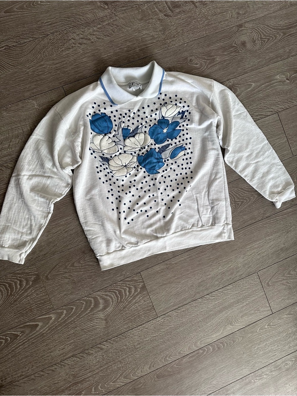 Vintage White & Blue Floral Collared Women’s Sweater
